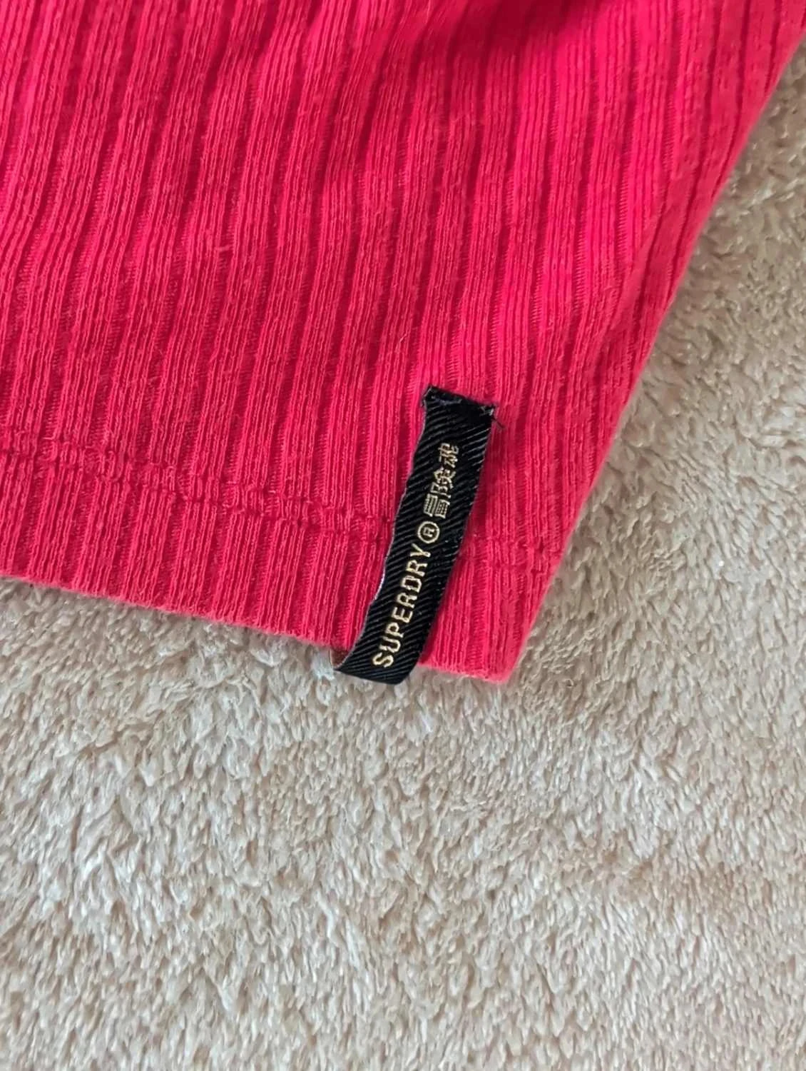 C106 Débardeur SuperDry taille 38 – photo 4